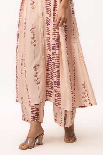 Ruchi Marodia_Pink Chanderi V-neck Watercolor Stripe Print Kurta Set _at_Aza_Fashions