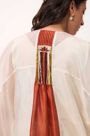 Ruchi Marodia_Off White Chanderi Round Neck, Yes Lotus Jaal Kurta And Pant Set _Online_at_Aza_Fashions