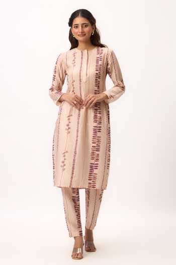 Buy_Ruchi Marodia_Pink Chanderi Round Neck, Yes Stripe Print Kurta Set _Online_at_Aza_Fashions