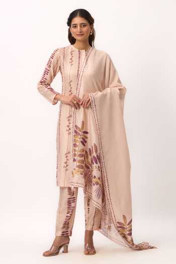 Shop_Ruchi Marodia_Pink Chanderi Round Neck, Yes Stripe Print Kurta Set _Online_at_Aza_Fashions