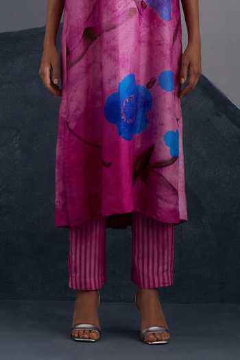 Buy Clos Magenta Silk, Dupion Round Neck Vineyard Print Kurta And Pant Set Online at Aza Fashions Buy_Clos_Magenta Silk, Dupion Round Neck Vineyard Print Kurta And Pant Set _Online_at_Aza_Fashions