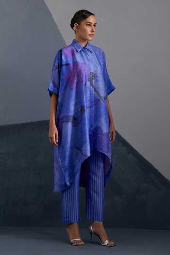 Clos Cobalt Silk, Dupion Collared Vineyard Print Kaftan With Pant Online at Aza Fashions Clos_Cobalt Silk, Dupion Collared Vineyard Print Kaftan With Pant _Online_at_Aza_Fashions