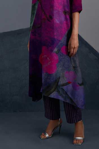 Clos_Pink Dupion, Silk Collared, Yes Vineyard Print Kurta And Pant Set _at_Aza_Fashions