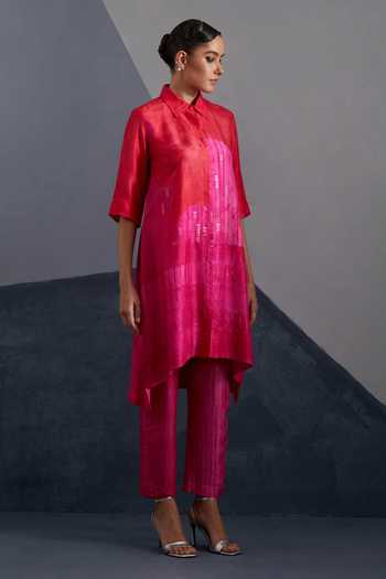 Buy_Clos_Red Silk, Dupion Collared Omen Print Kurta And Pant Set _Online_at_Aza_Fashions
