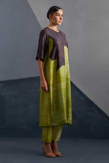 Buy_Clos_Green Dupion, Silk Round Neck, Yes Omen Print Kurta And Pant Set _Online_at_Aza_Fashions