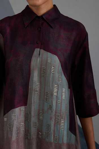 Clos_Green Silk, Dupion Collared Omen Print Kurta And Pant Set _at_Aza_Fashions