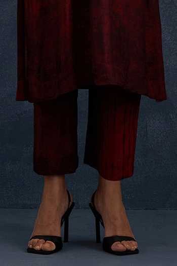 Clos_Orange Silk, Dupion Collared, Yes Omen Print Kurta And Pant Set _Online_at_Aza_Fashions