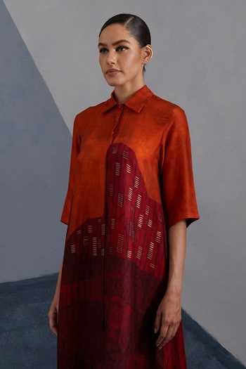 Clos_Red Silk, Dupion Collared, Yes Omen Print Kurta And Pant Set _Online_at_Aza_Fashions