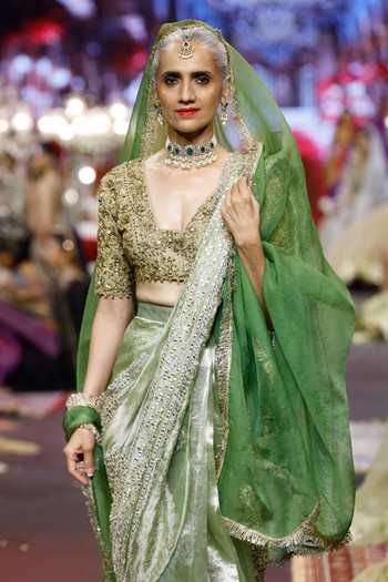 Itrh_Green Tissue, Silk V-neck Zarika Noor Saree Set _Online_at_Aza_Fashions