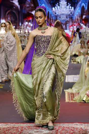 Buy_Itrh_Green Tissue, Organza Neelrang Saree Set With Dupatta _Online_at_Aza_Fashions