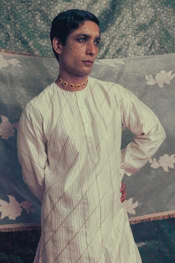 Label Earthen Ambar Pleated Kurta Set 