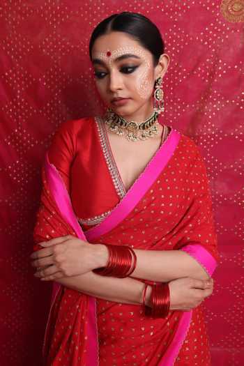 Buy_Label Earthen_Red Silk V-neck Laal Sitara Saree And Blouse Set _Online_at_Aza_Fashions