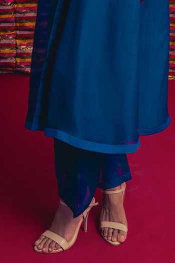 Label Earthen_Blue Organza Round Neck, Yes Gul Fiza Embroidered Kurta And Pant Set _Online_at_Aza_Fashions