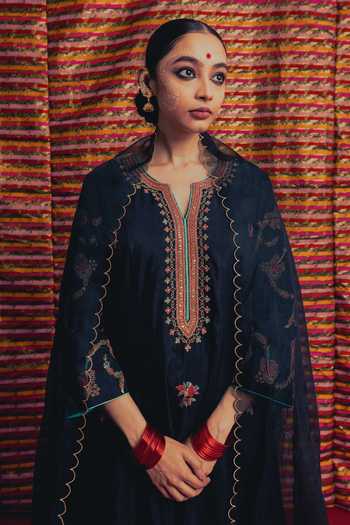 Label Earthen Raina Embroidered Kurta Set 