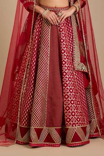 Neha Khullar_Red Silk, Organza V-neck Mirror Embroidered Lehenga Set _Online_at_Aza_Fashions