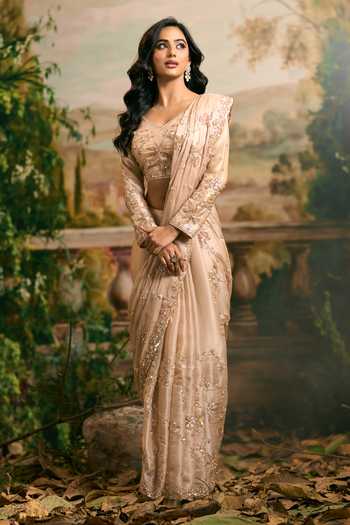 Samyukta Singhania_Beige Tissue V-neck Hand Embroidered Banarsi Saree And Blouse Set _at_Aza_Fashions