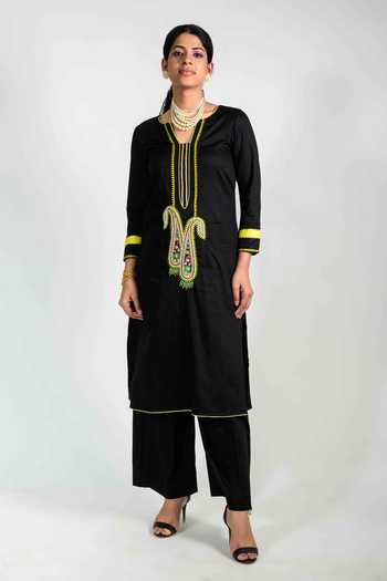 Agraj Jain Paisley Embroidered Kurta & Pant Set 