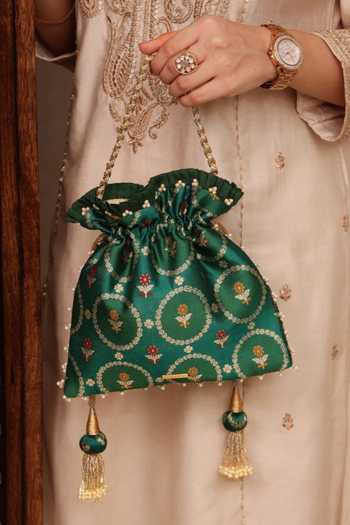 Amyra Jamal Silk Potli 