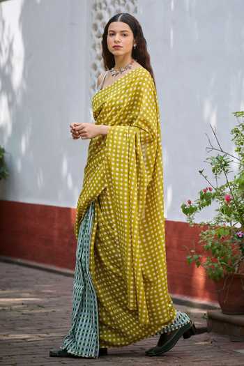 Dressfolk_Green Handloom Cotton Checkered Pre-draped Saree With Unstitched Blouse Piece _Online_at_Aza_Fashions
