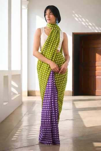 Shop_Dressfolk_Green Handloom Cotton Checkered Pre-draped Saree With Unstitched Blouse Piece _Online_at_Aza_Fashions