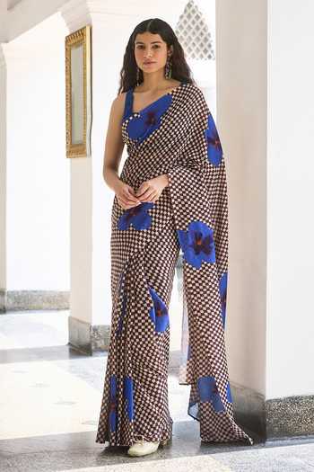 Dressfolk Checkered Saree With Unstitched Blouse Piece 