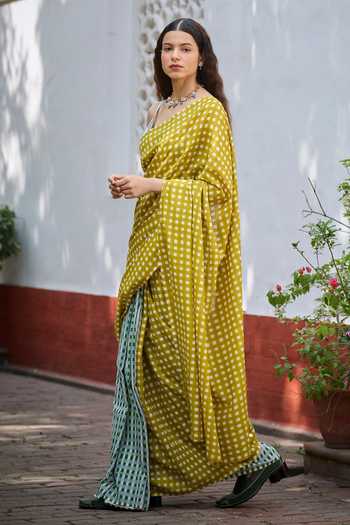 Dressfolk_Green Handloom Cotton Checkered Saree With Unstitched Blouse Piece _Online_at_Aza_Fashions