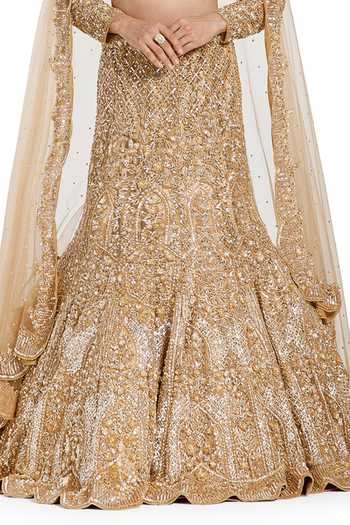 Mehar_Gold Net Sweetheart Neck Hand Embroidered Fish Cut Lehenga Set _at_Aza_Fashions