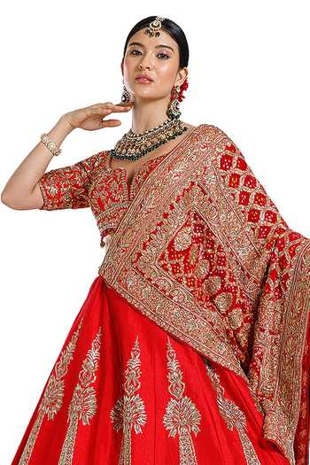 Buy_Mehar_Red Silk Scoop Neck Hand Embroidered Bridal Lehenga Set _Online_at_Aza_Fashions