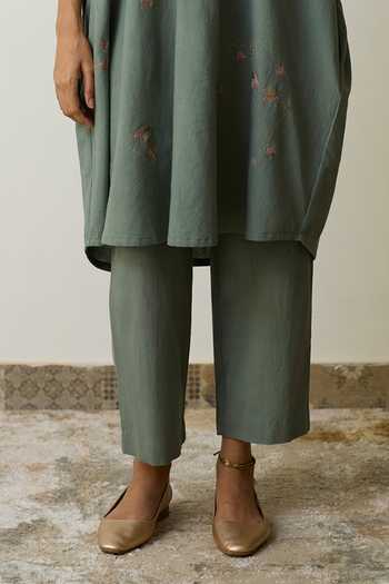 Rhua_Green Handloom Cotton V-neck Iti Kurta Set _Online_at_Aza_Fashions