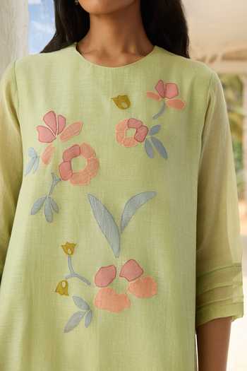 Shop_Vaayu_Green Cotton, Muslin Round Neck Lime Applique Work Kurta And Pant Set _Online_at_Aza_Fashions