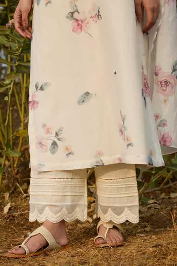 Shop_Vaayu_Ivory Cotton, Muslin V-neck, Yes Floral Print Kurta Set _Online_at_Aza_Fashions