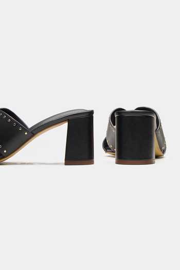 Buy_Oroh_Black Chester X-shape Strapped Block Heels _Online_at_Aza_Fashions