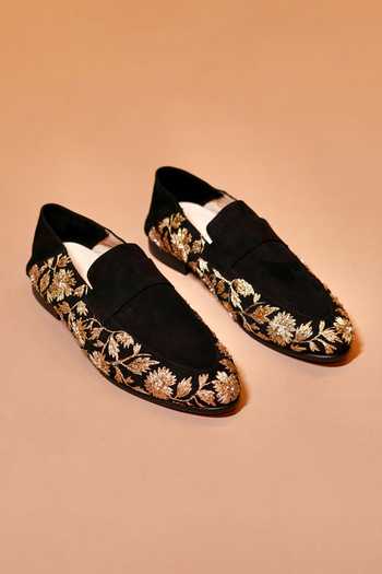 Dmodot Ethnico Ricamo Oro Embroidered Loafers 