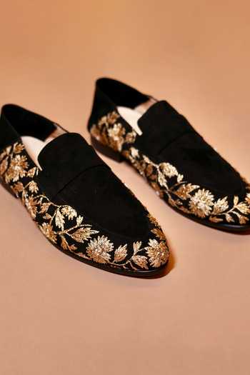 Buy_Dmodot_Black Ethnico Ricamo Oro Embroidered Loafers _Online_at_Aza_Fashions
