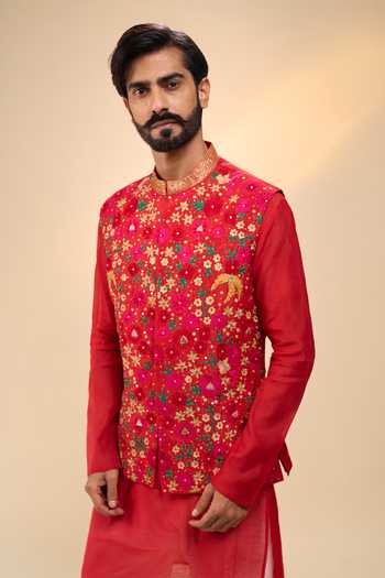 Arihant Rai Sinha_Red Chanderi, Cotton Satin Floral Pattern Bundi Kurta Set _at_Aza_Fashions