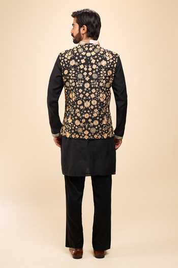 Arihant Rai Sinha Floral Pattern Bundi Kurta Set 