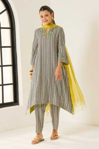 Buy Dohr India Ivory Cotton, Silk, Kota Doria Split V-neck, Yes Savera Printed Kurta Set at Aza Fashions Buy_Dohr India_Ivory Cotton, Silk, Kota Doria Split V-neck, Yes Savera Printed Kurta Set _at_Aza_Fashions