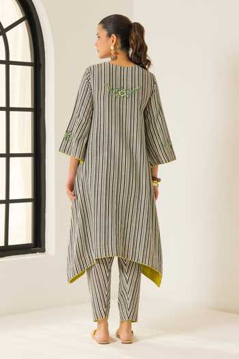 Shop Dohr India Ivory Cotton, Silk, Kota Doria Split V-neck, Yes Savera Printed Kurta Set at Aza Fashions Shop_Dohr India_Ivory Cotton, Silk, Kota Doria Split V-neck, Yes Savera Printed Kurta Set _at_Aza_Fashions