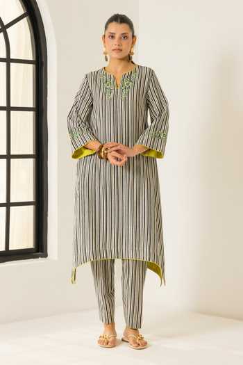 Shop Dohr India Ivory Cotton, Silk, Kota Doria Split V-neck, Yes Savera Printed Kurta Set Online at Aza Fashions Shop_Dohr India_Ivory Cotton, Silk, Kota Doria Split V-neck, Yes Savera Printed Kurta Set _Online_at_Aza_Fashions