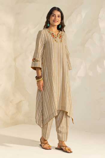 Dohr India Ivory Cotton, Silk, Kota Doria Split V-neck, Yes Savera Stripe Print Kurta Set Online at Aza Fashions Dohr India_Ivory Cotton, Silk, Kota Doria Split V-neck, Yes Savera Stripe Print Kurta Set _Online_at_Aza_Fashions