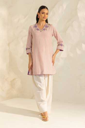 Dohr India_Pink Cotton, Kota Doria, Silk V-neck Zainab Stripe Pattern Kurta Salwar Set _Online_at_Aza_Fashions