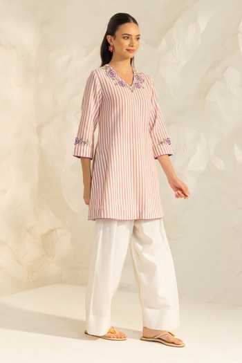 Buy_Dohr India_Pink Cotton, Kota Doria, Silk V-neck Zainab Stripe Pattern Kurta Salwar Set _Online_at_Aza_Fashions
