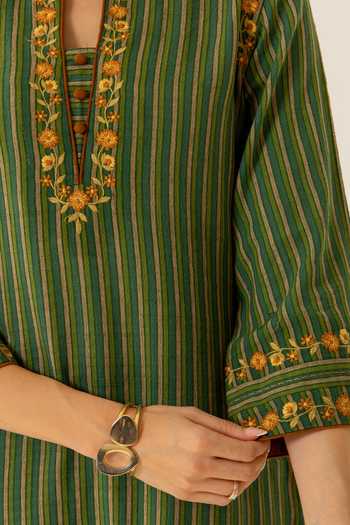 Shop_Dohr India_Green Cotton, Bemberg, Jacquard Split V-neck, Yes Nyra Striped Print Kurta Set _Online_at_Aza_Fashions