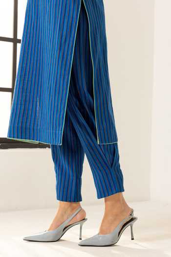 Buy_Dohr India_Blue Cotton, Bemberg, Jacquard V-neck Nyra Stripes Pattern Kurta Set _Online_at_Aza_Fashions