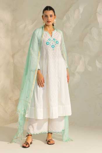 Dohr India Kiara Placement Embroidered Kurta Set 