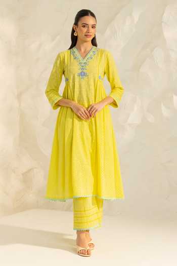 Buy Dohr India Yellow Cotton, Kota Doria, Silk V-neck, Yes Aizah Neckline Embroidered Kurta Set Online at Aza Fashions Buy_Dohr India_Yellow Cotton, Kota Doria, Silk V-neck, Yes Aizah Neckline Embroidered Kurta Set _Online_at_Aza_Fashions
