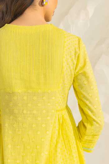 Dohr India Yellow Cotton, Kota Doria, Silk V-neck, Yes Aizah Neckline Embroidered Kurta Set at Aza Fashions Dohr India_Yellow Cotton, Kota Doria, Silk V-neck, Yes Aizah Neckline Embroidered Kurta Set _at_Aza_Fashions