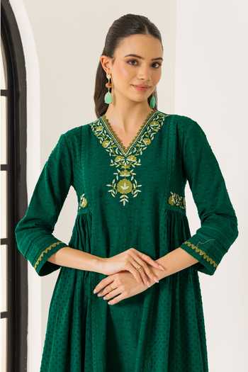 Dohr India_Emerald Green Cotton, Jacquard, Silk, Kota Doria Aizah Embroidered Kurta Set _Online_at_Aza_Fashions