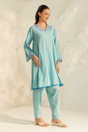 Dohr India_Blue Cotton, Jacquard, Silk, Viscose V-neck, Azra Neckline Embroidered Kurta Set _at_Aza_Fashions