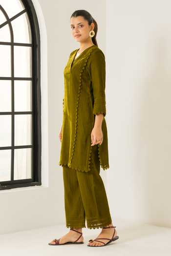 Dohr India_Olive Green Silk, Cotton V-neck Amara Kurta Set _at_Aza_Fashions
